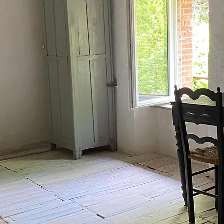 ゲストハウス La Maison Dans La Foret Vabre