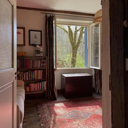Pensionat La Maison Dans La Foret
