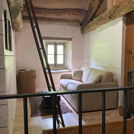 La Maison Dans La Foret *